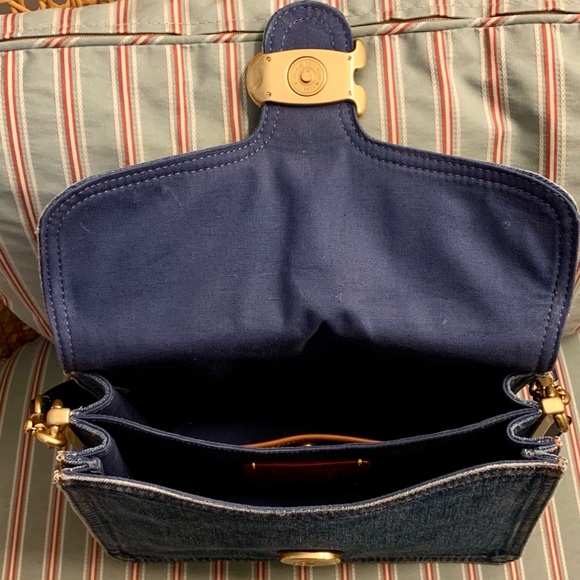 Soft Chain Tabby in Denim - Picture 10 of 15